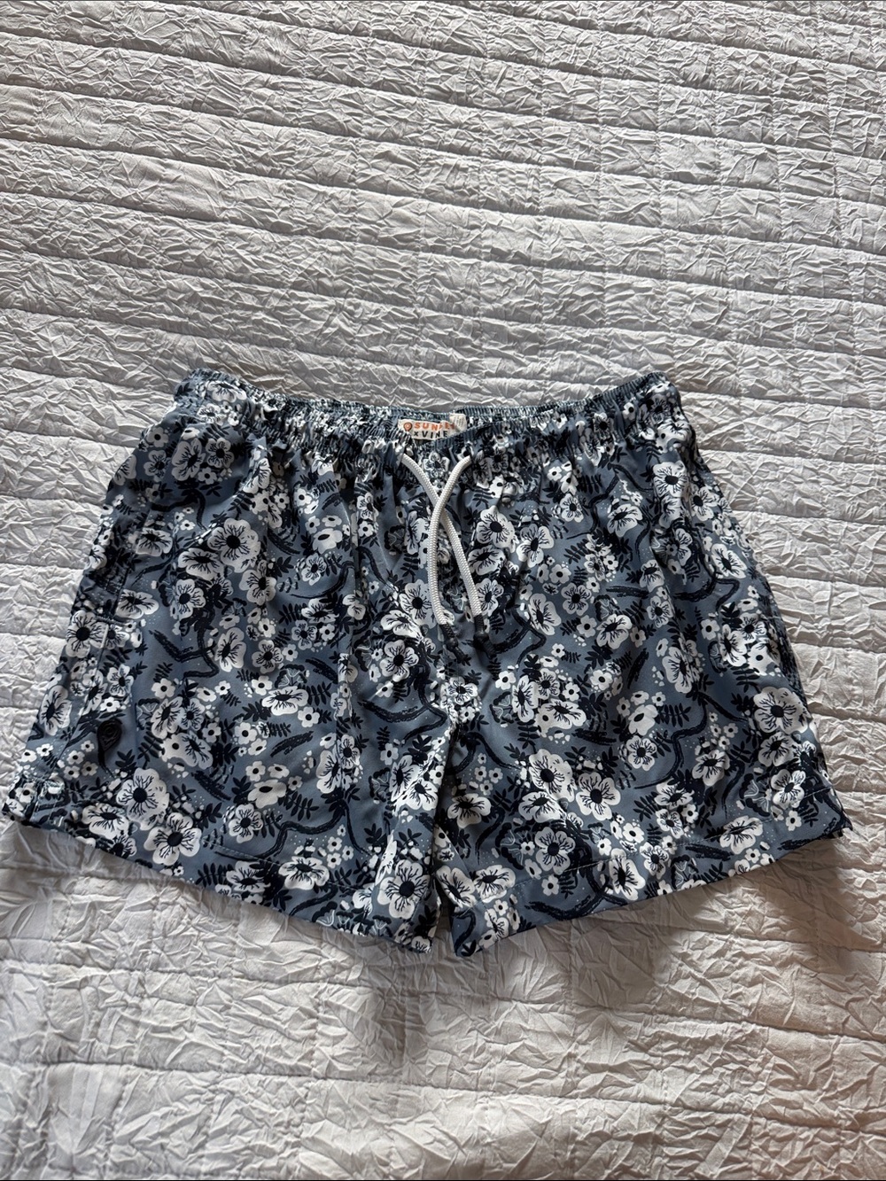 Men's Floral Swim Trunks - Navy & White